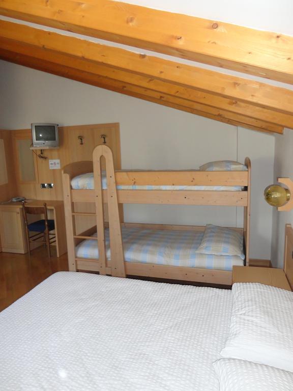 Hotel Al Caminetto Cembra Lisignago Pokój zdjęcie